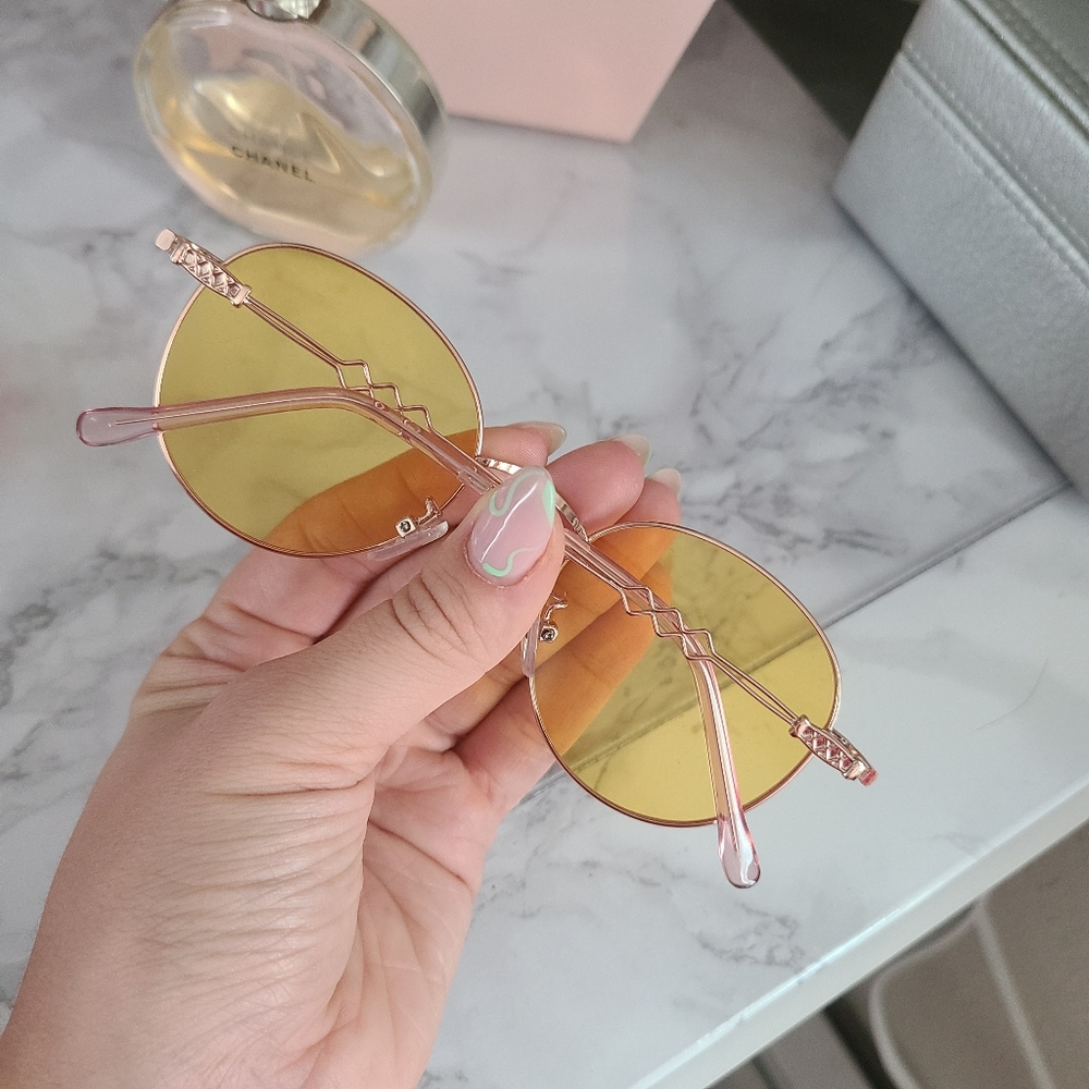 metal frame yellow sunglasses - Picture 2 of 4